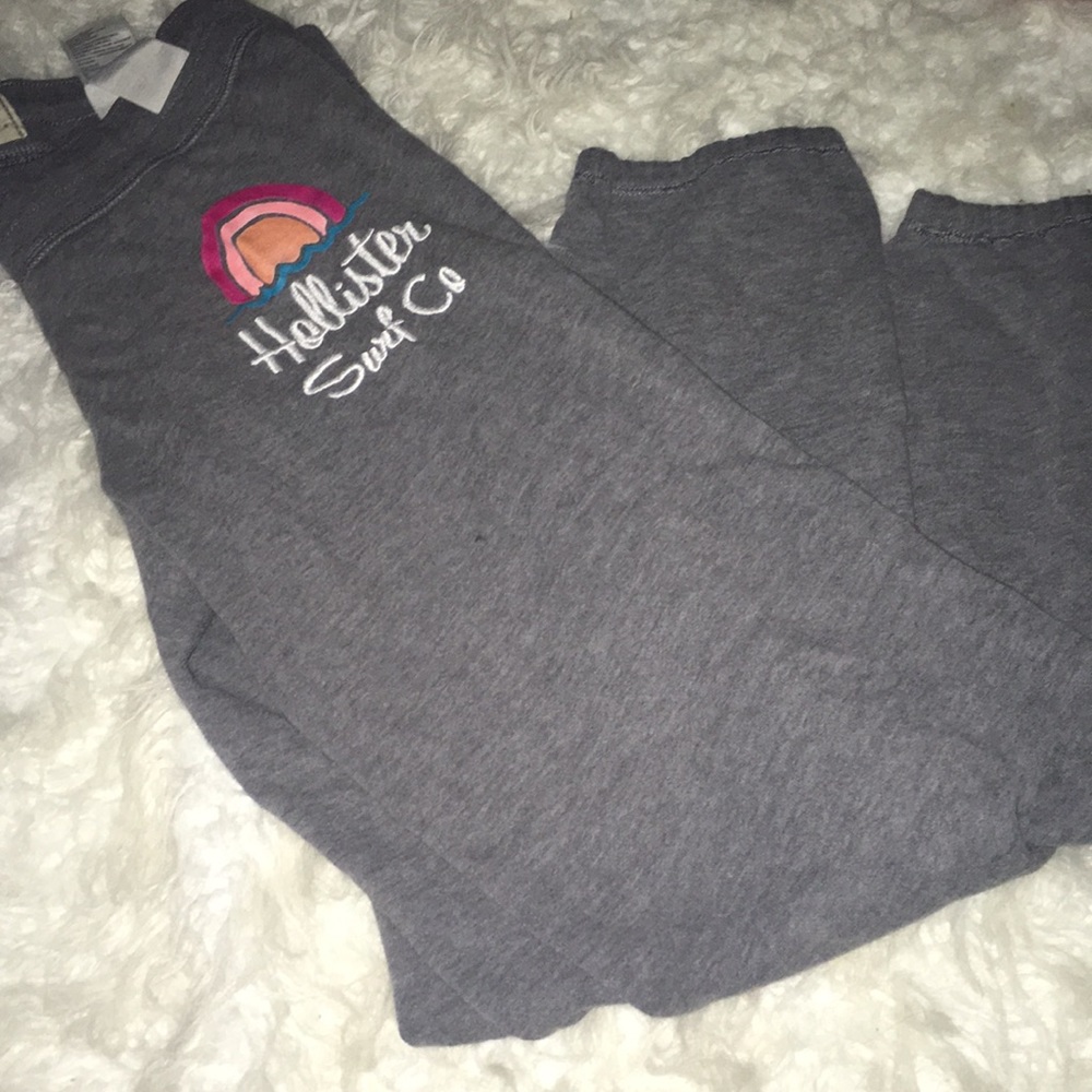 gray hollister sweatpants